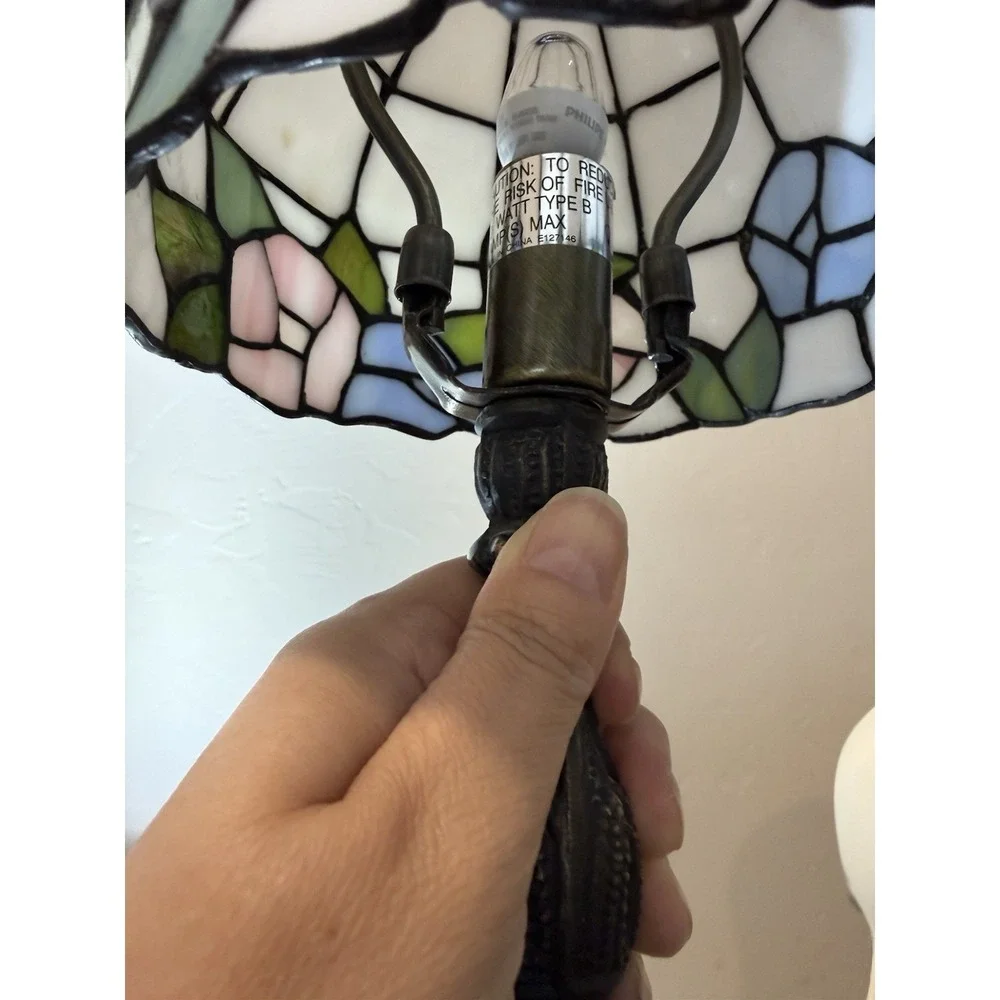 Vintage Tiffany Style Accent Table Lamp Pink Blue Roses Stained Glass Flower 13